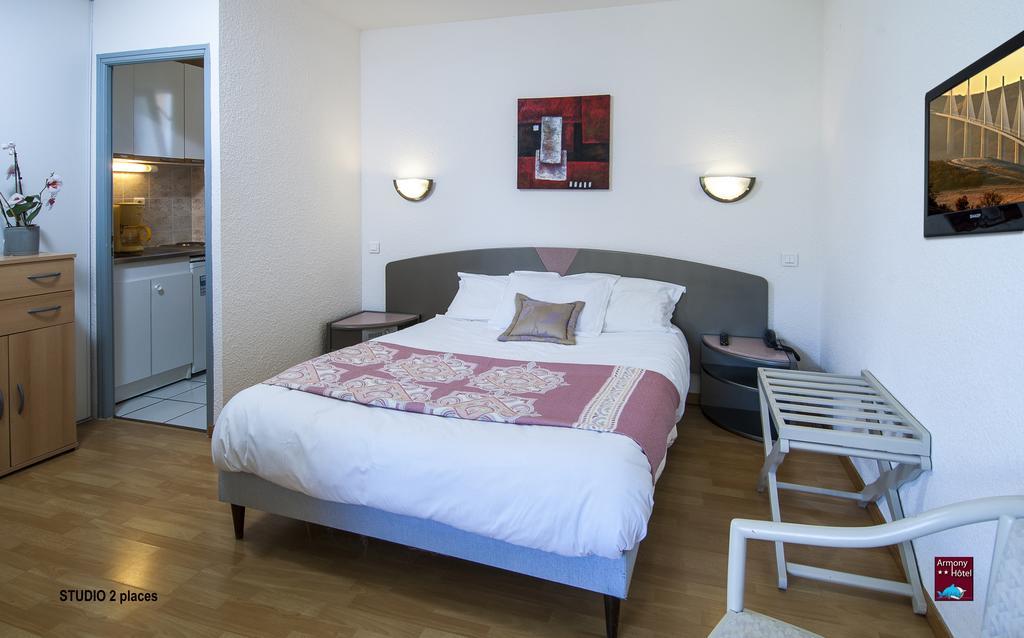 Hotel Armony Laissac Екстериор снимка